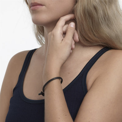 Pulsera Simple de Cuero, Negro